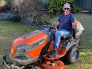 Tidying up the outdoors and taking care of the garden is very important when you are preparing for house sitters.